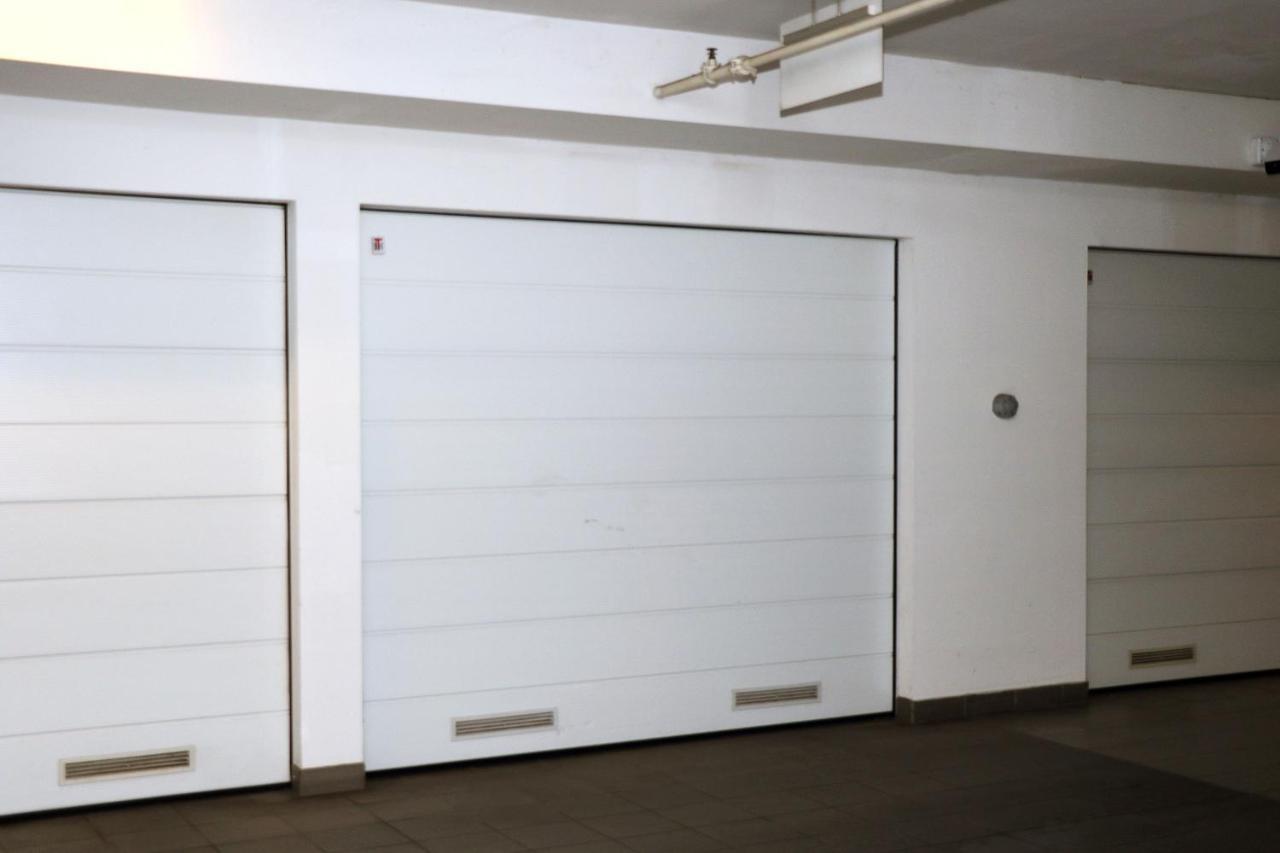 Apartment Elena 1, Zagreb City With Garage Exterior foto