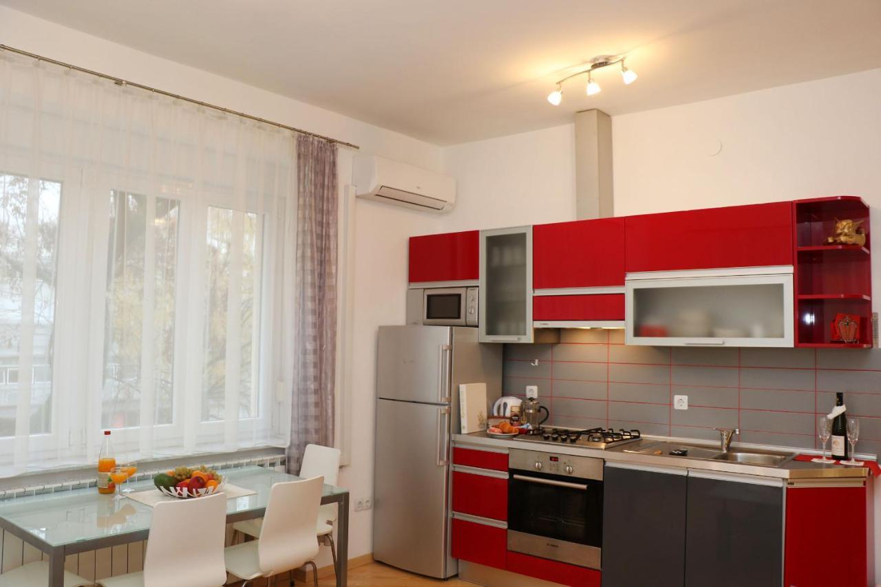 Apartment Elena 1, Zagreb City With Garage Exterior foto